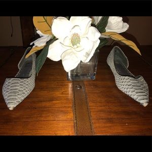 Alice & Olivia by Stacey Bender Flats Sz 37